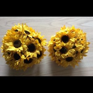 Sunflowers spheres